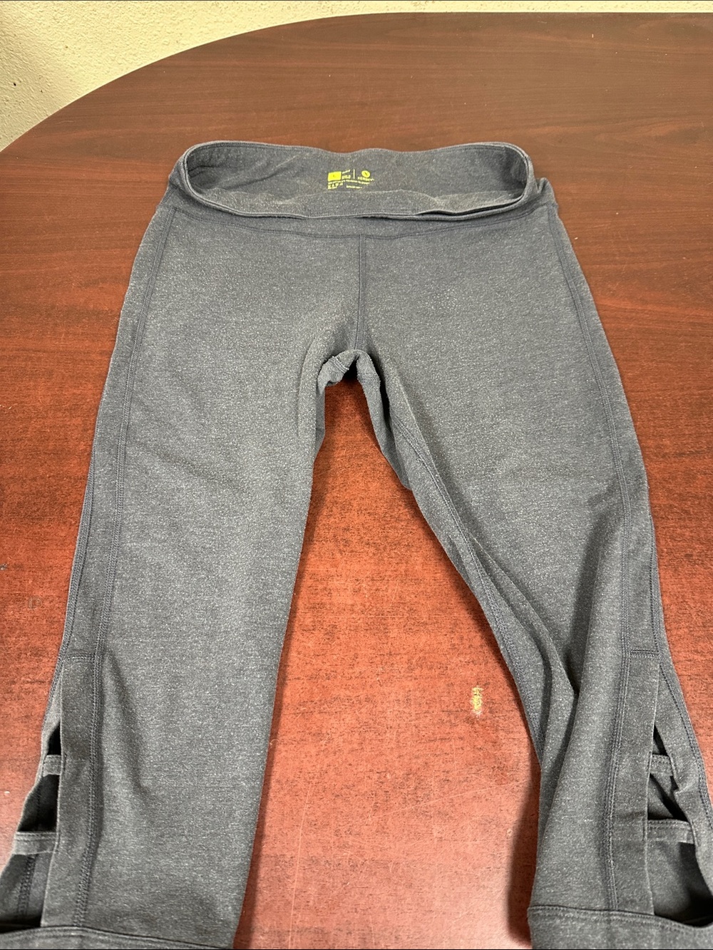 Nike Women's Dark Gray Capri Leggings